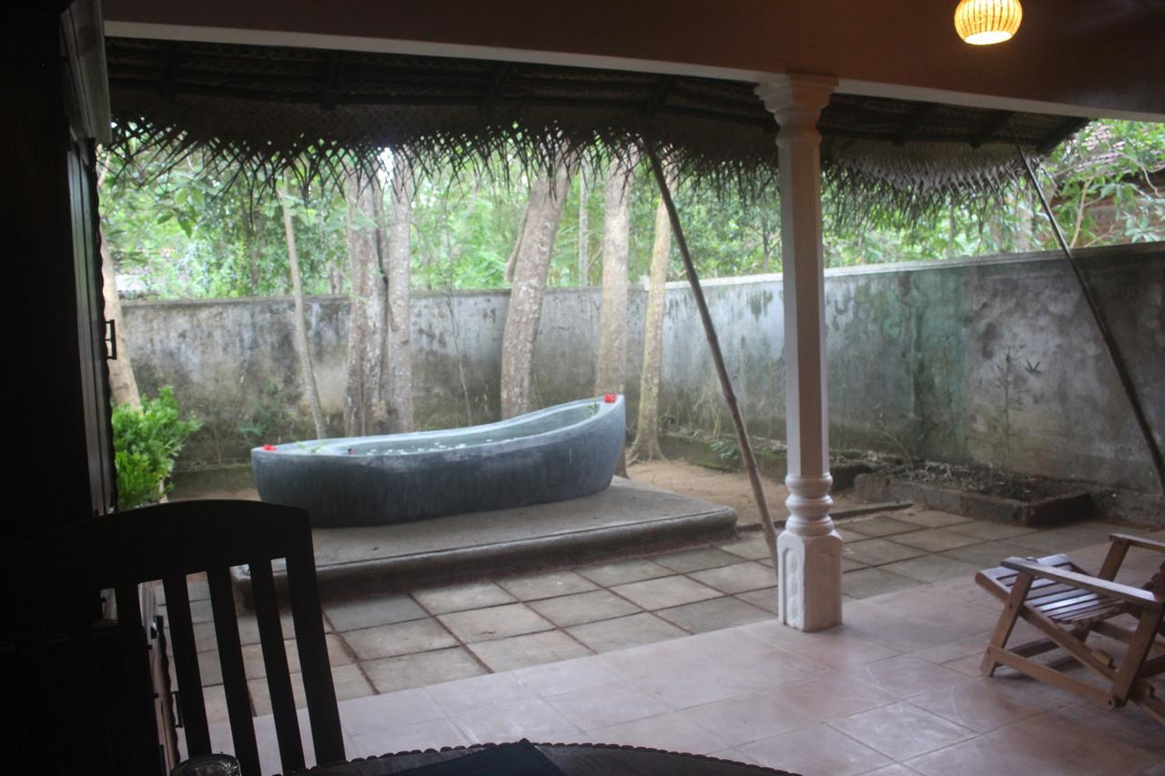 A4 Villa & Spa. Habarana Exterior photo